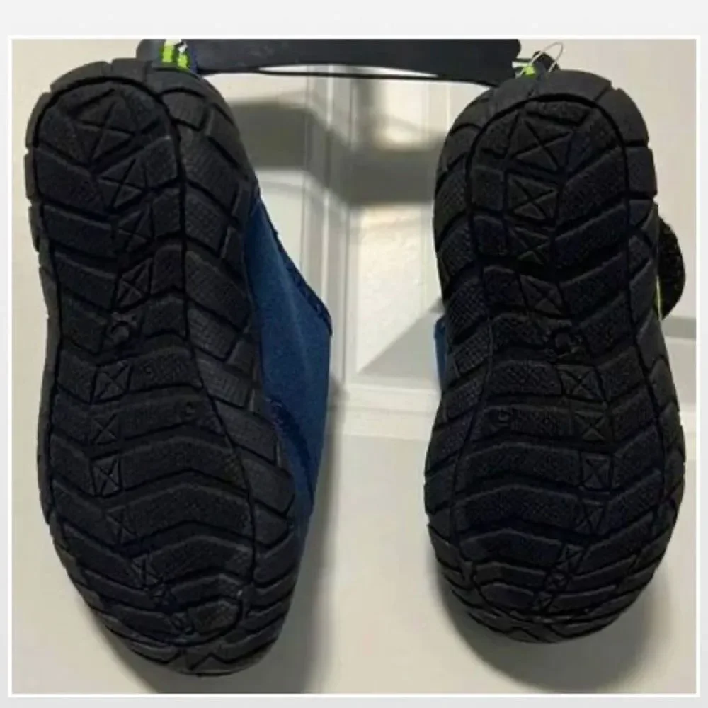 New Water Shoes Kid Boys Size 7 Blue & Green